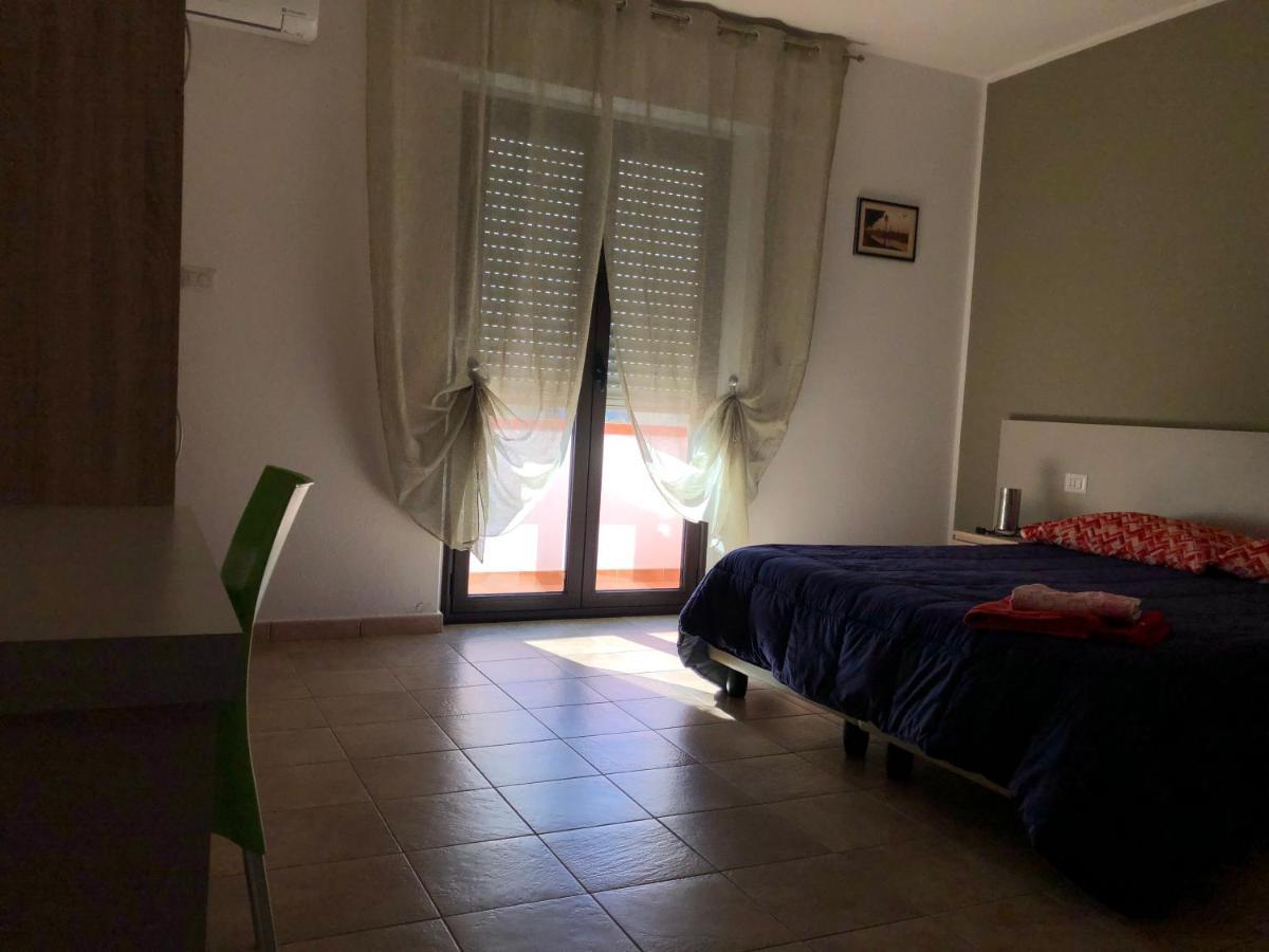 B&B Paolo E Daniela Карбония Экстерьер фото