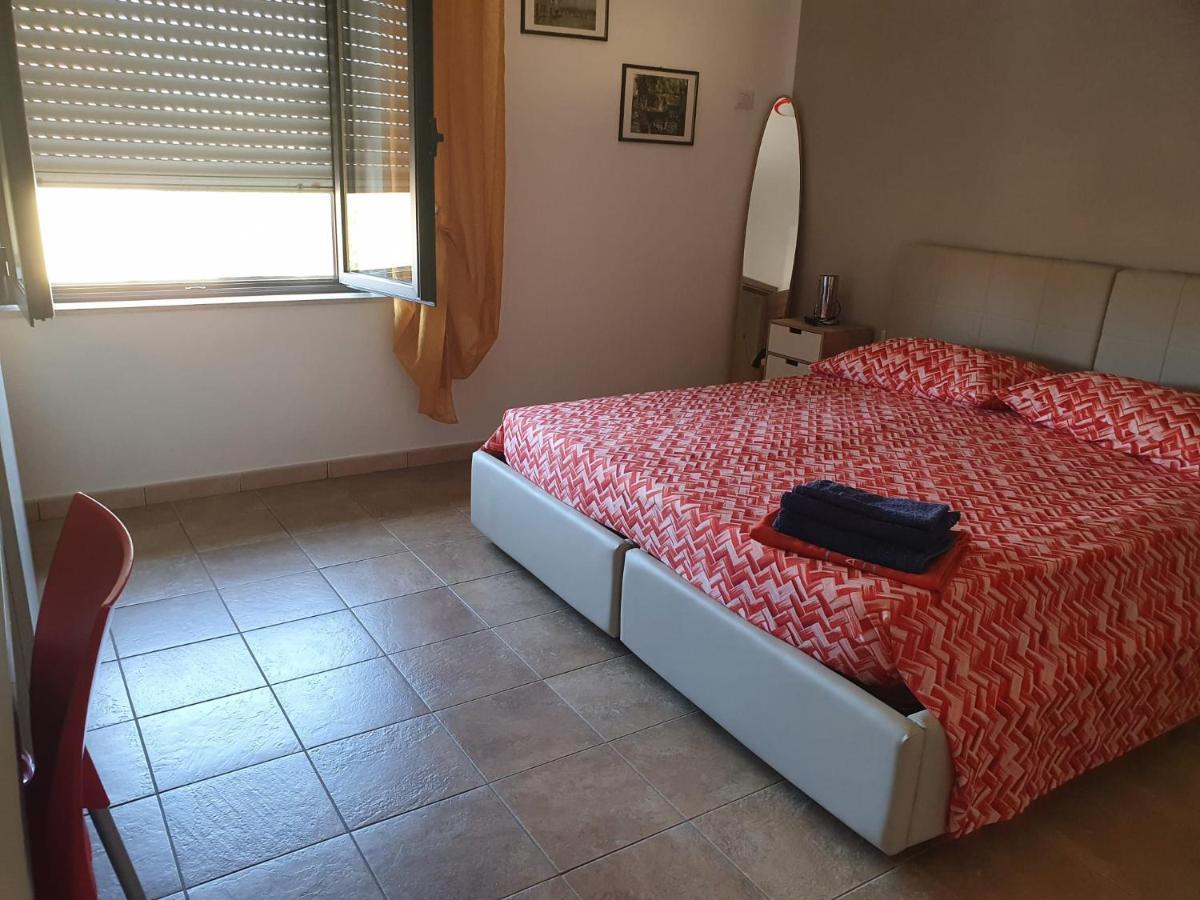 B&B Paolo E Daniela Карбония Экстерьер фото