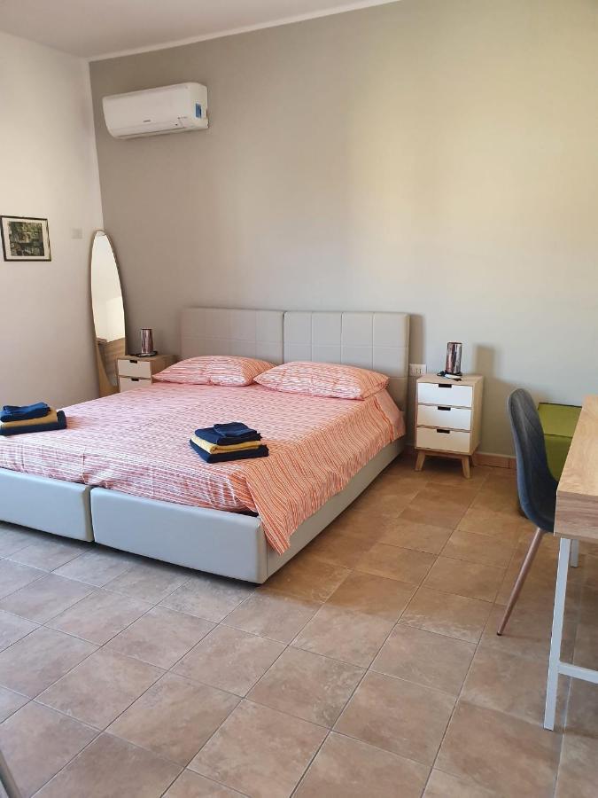 B&B Paolo E Daniela Карбония Экстерьер фото