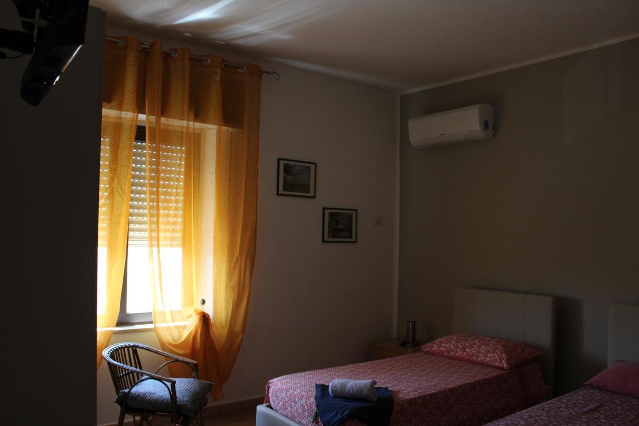 B&B Paolo E Daniela Карбония Экстерьер фото