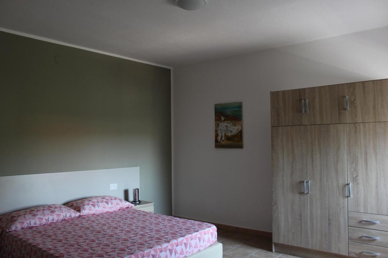 B&B Paolo E Daniela Карбония Экстерьер фото